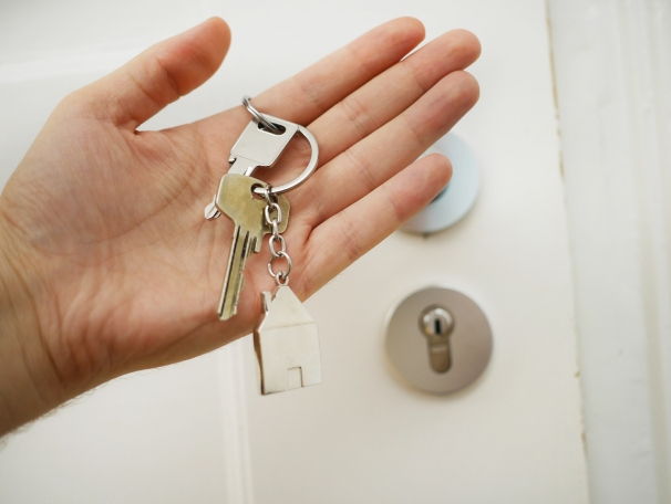 https://TeresaMoises.StopRentingStartOwning.org